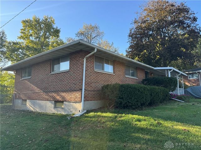 322 Shade Drive, Fairborn, OH 45324