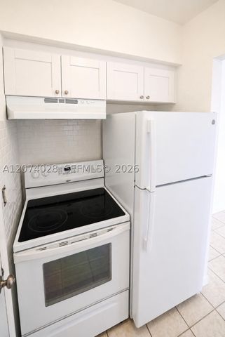 6080 W Flagler St 24, Miami, FL 33144