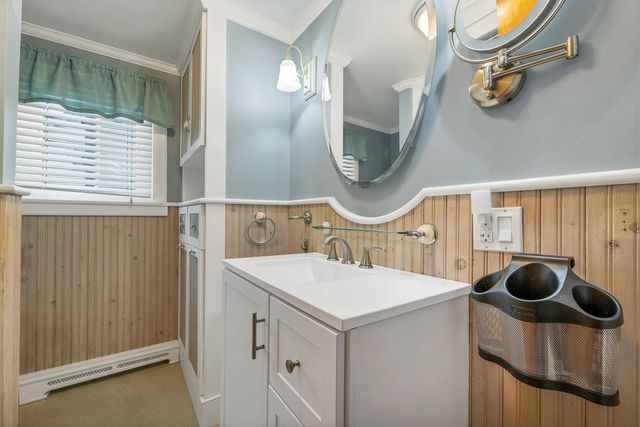 56 Orchard Street, Franklin, NH 03235