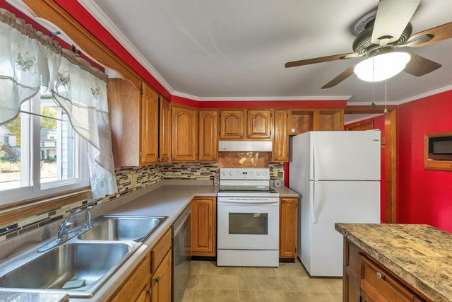 56 Orchard Street, Franklin, NH 03235