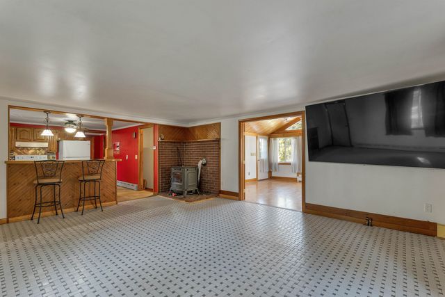 56 Orchard Street, Franklin, NH 03235