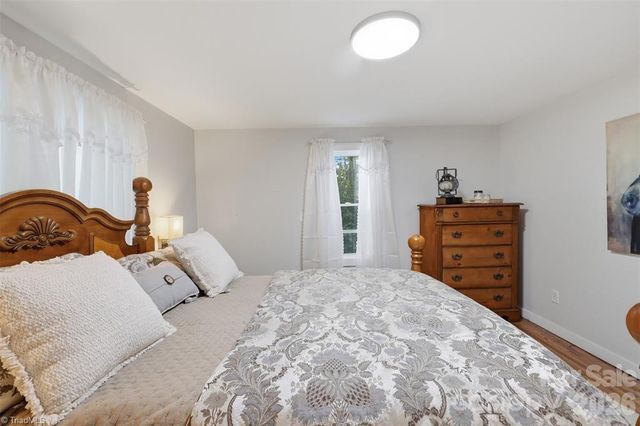 32 W Highland Avenue, Granite Falls, NC 28630