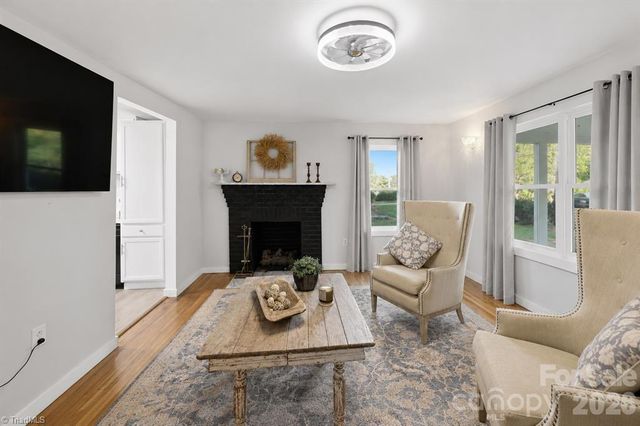 32 W Highland Avenue, Granite Falls, NC 28630