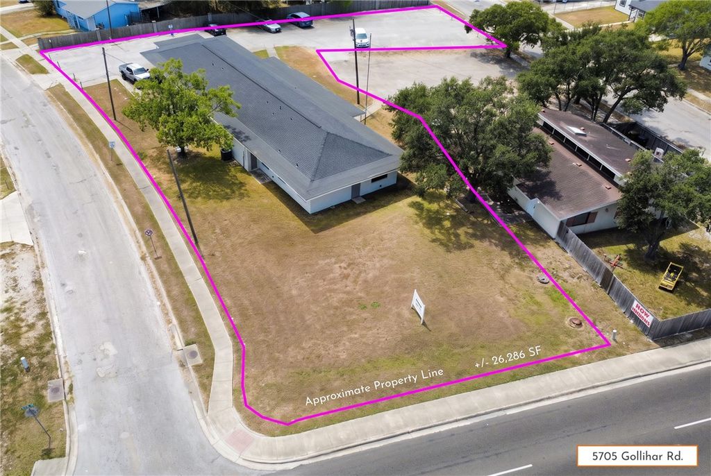 5705 Gollihar, Corpus Christi, TX 78412 — photo 3