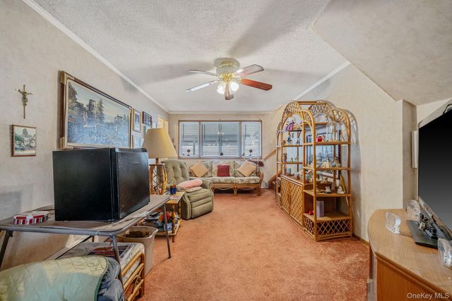 1286 Dale Court, Seaford, NY 11783