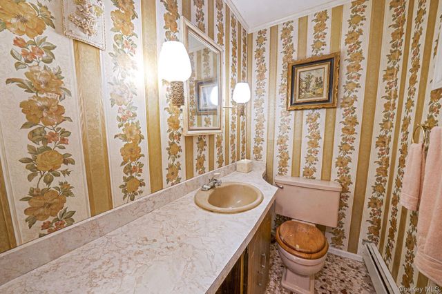 1286 Dale Court, Seaford, NY 11783