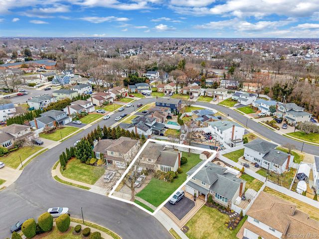 1286 Dale Court, Seaford, NY 11783