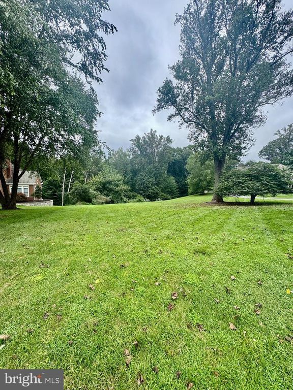 3193 ARIANA DR, Oakton, VA 22124