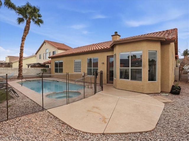 1562 Harwood, Henderson, NV 89012