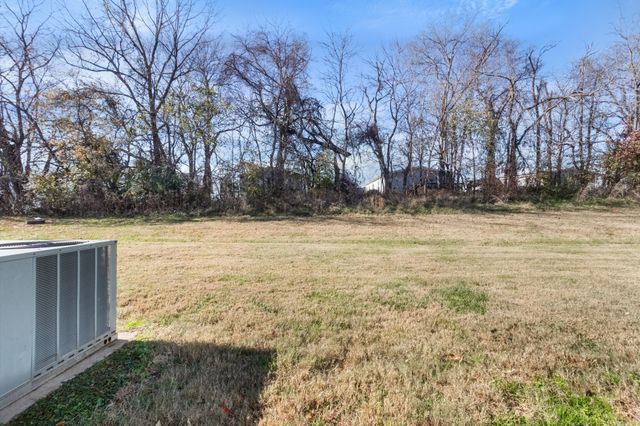 129 Alexander Blvd, Clarksville, TN 37040