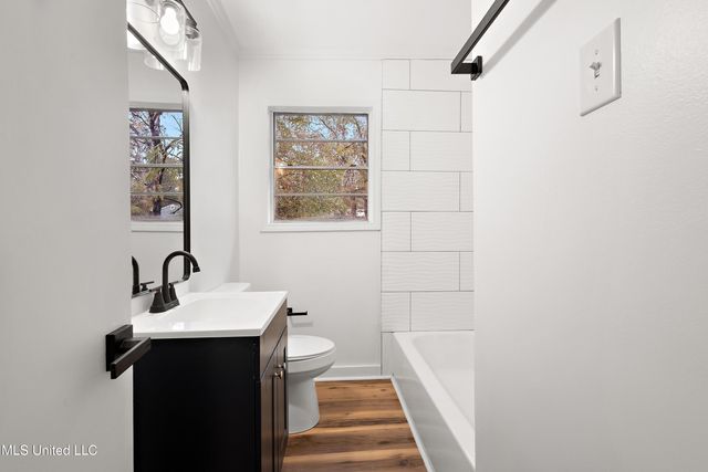 338 S Fox Hall Road, Pearl, MS 39208