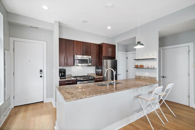 2228 N Hamilton Avenue 3F, Chicago, IL 60647