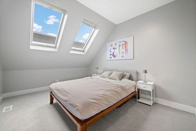 2228 N Hamilton Avenue 3F, Chicago, IL 60647