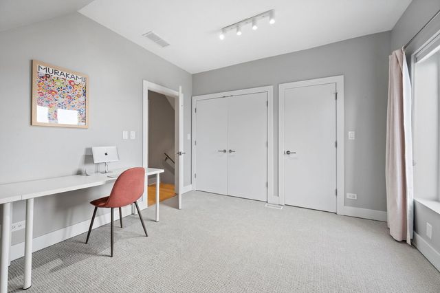 2228 N Hamilton Avenue 3F, Chicago, IL 60647