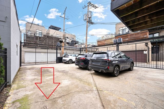 2228 N Hamilton Avenue 3F, Chicago, IL 60647