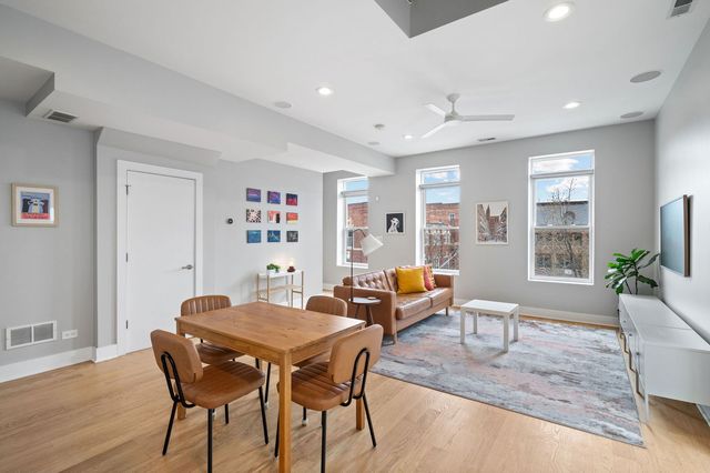 2228 N Hamilton Avenue 3F, Chicago, IL 60647