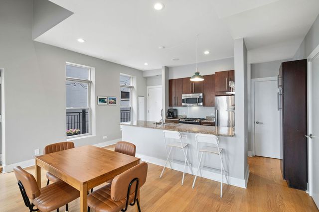 2228 N Hamilton Avenue 3F, Chicago, IL 60647