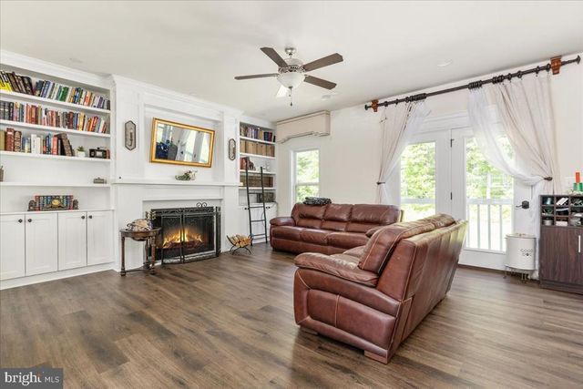 4293 CHARLESTON WAY, Warrenton, VA 20187