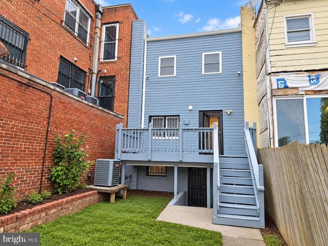 2005 BENNING RD NE, Washington, DC 20002