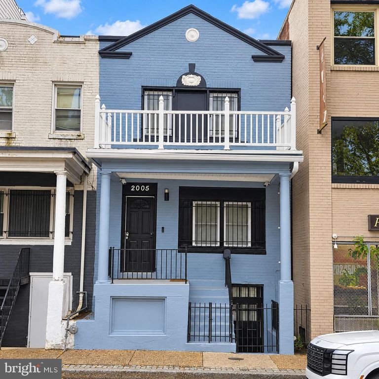 2005 BENNING RD NE, Washington, DC 20002