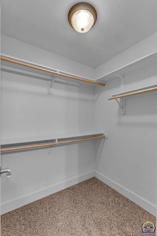 4218 SW Stonybrook DR, Topeka, KS 66610