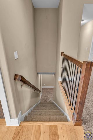 4218 SW Stonybrook DR, Topeka, KS 66610