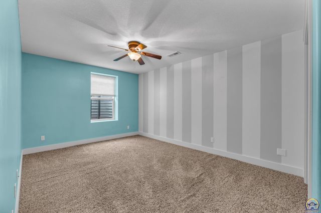 4218 SW Stonybrook DR, Topeka, KS 66610