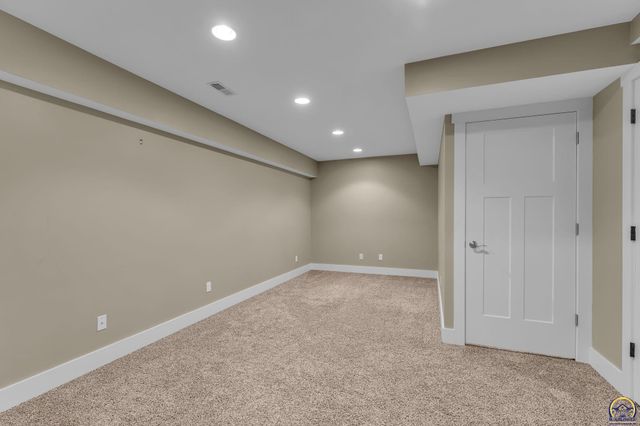 4218 SW Stonybrook DR, Topeka, KS 66610