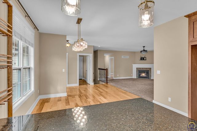 4218 SW Stonybrook DR, Topeka, KS 66610