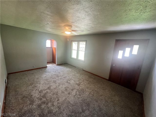4814 Hope Avenue, Ashtabula, OH 44004
