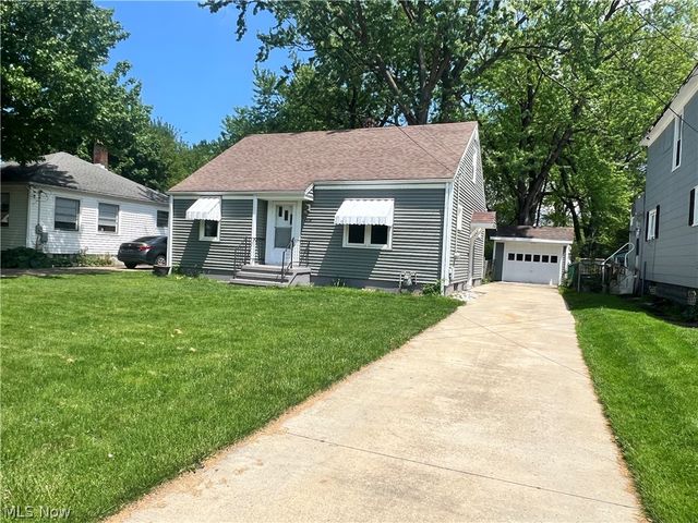 4814 Hope Avenue, Ashtabula, OH 44004