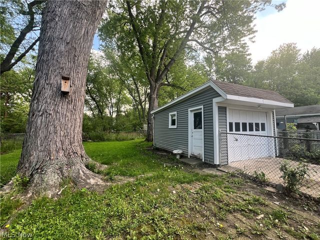4814 Hope Avenue, Ashtabula, OH 44004
