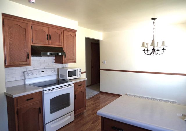 1142 BOND STREET, Green Bay, WI 54303