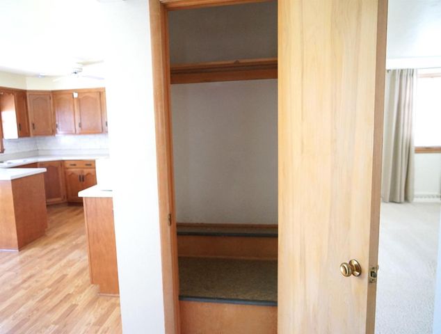 1142 BOND STREET, Green Bay, WI 54303