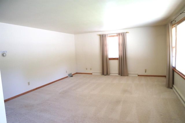 1142 BOND STREET, Green Bay, WI 54303