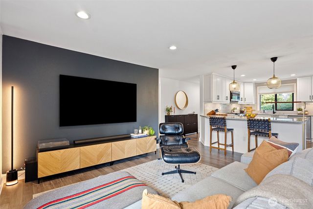 4205 S 350th Street, Auburn, WA 98001