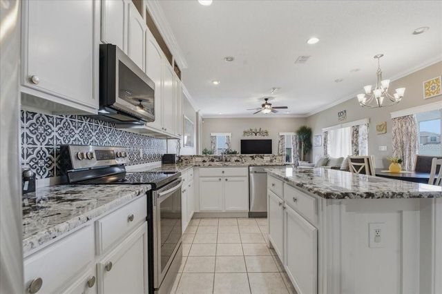 2634 RAVENDALE LANE, Holiday, FL 34691