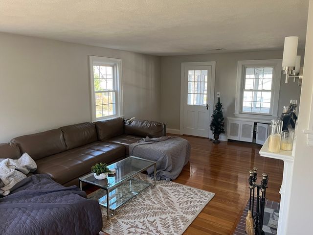 101 Richmond 101, Belmont, MA 02478