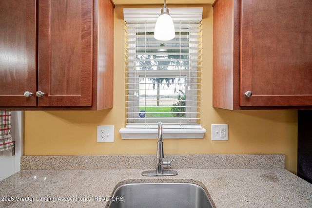 6113 Scotmar Drive, Lansing, MI 48911