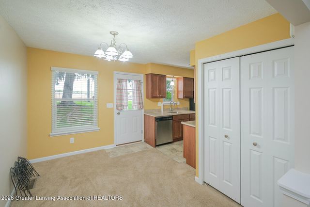 6113 Scotmar Drive, Lansing, MI 48911