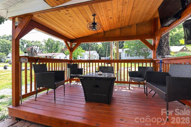 1336 Parkview Circle, Salisbury, NC 28144