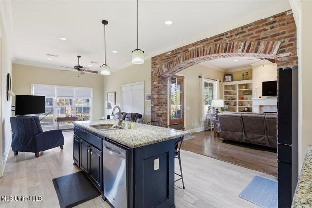 121 Grayhawk Cove, Madison, MS 39110