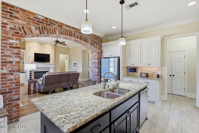 121 Grayhawk Cove, Madison, MS 39110