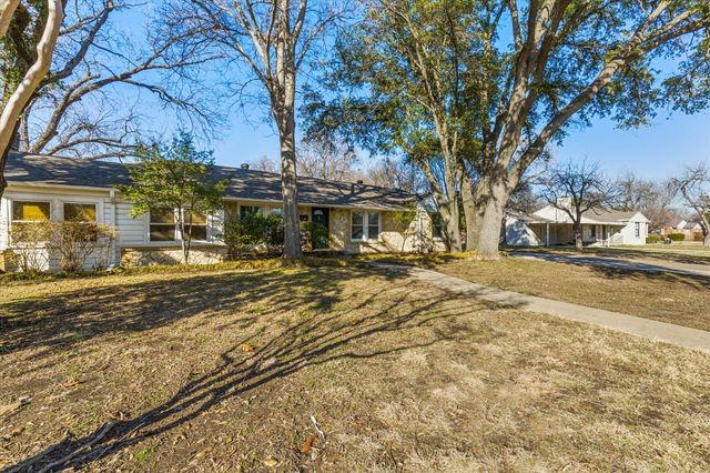 3504 Corto Avenue, Fort Worth, TX 76109