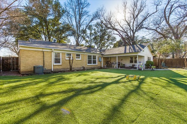 3504 Corto Avenue, Fort Worth, TX 76109