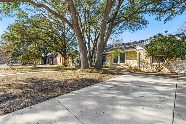 3504 Corto Avenue, Fort Worth, TX 76109