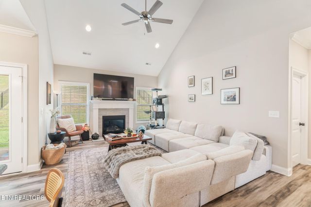 3036 Sycamore Creek Rd, Knoxville, TN 37931