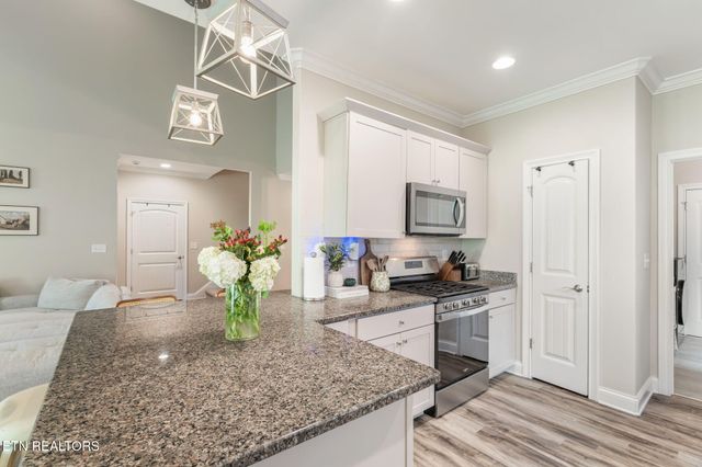 3036 Sycamore Creek Rd, Knoxville, TN 37931