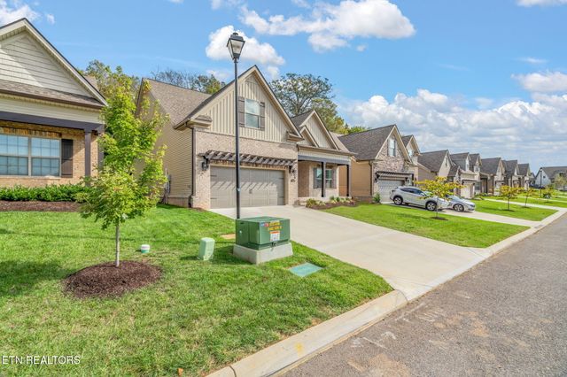 3036 Sycamore Creek Rd, Knoxville, TN 37931