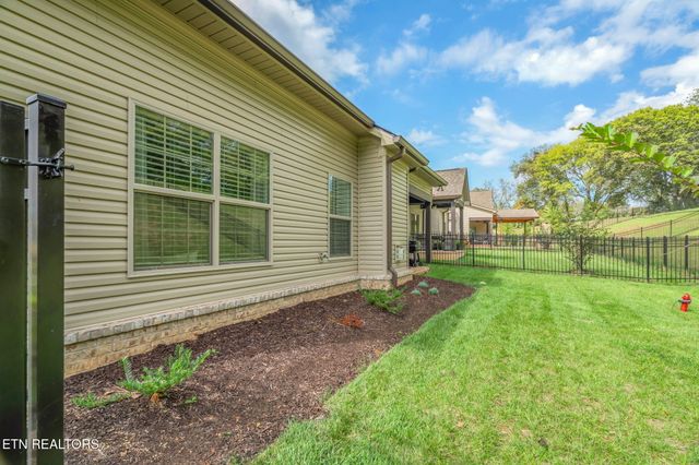 3036 Sycamore Creek Rd, Knoxville, TN 37931
